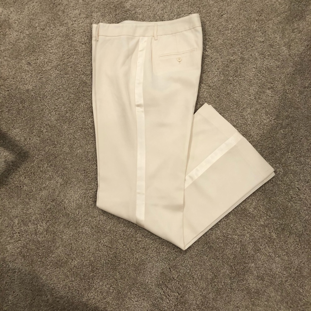 EXPRESS WINTER WHITE DRESS SLACKS.